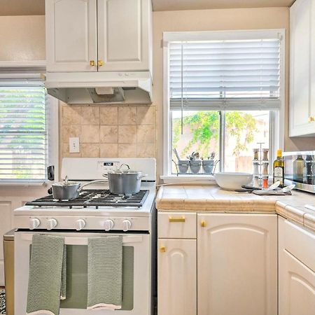 Stylish And Modern Burbank Gem With Private Yard! 빌라 외부 사진