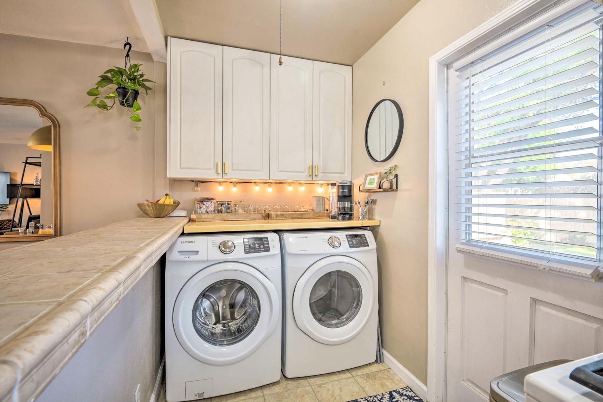 Stylish And Modern Burbank Gem With Private Yard! 빌라 외부 사진