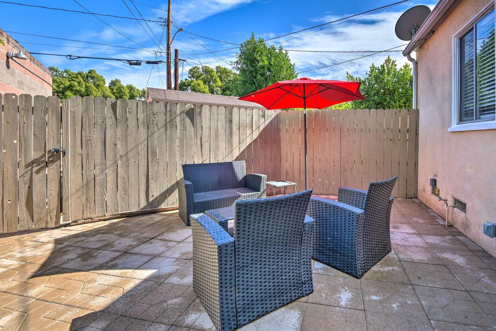 Stylish And Modern Burbank Gem With Private Yard! 빌라 외부 사진
