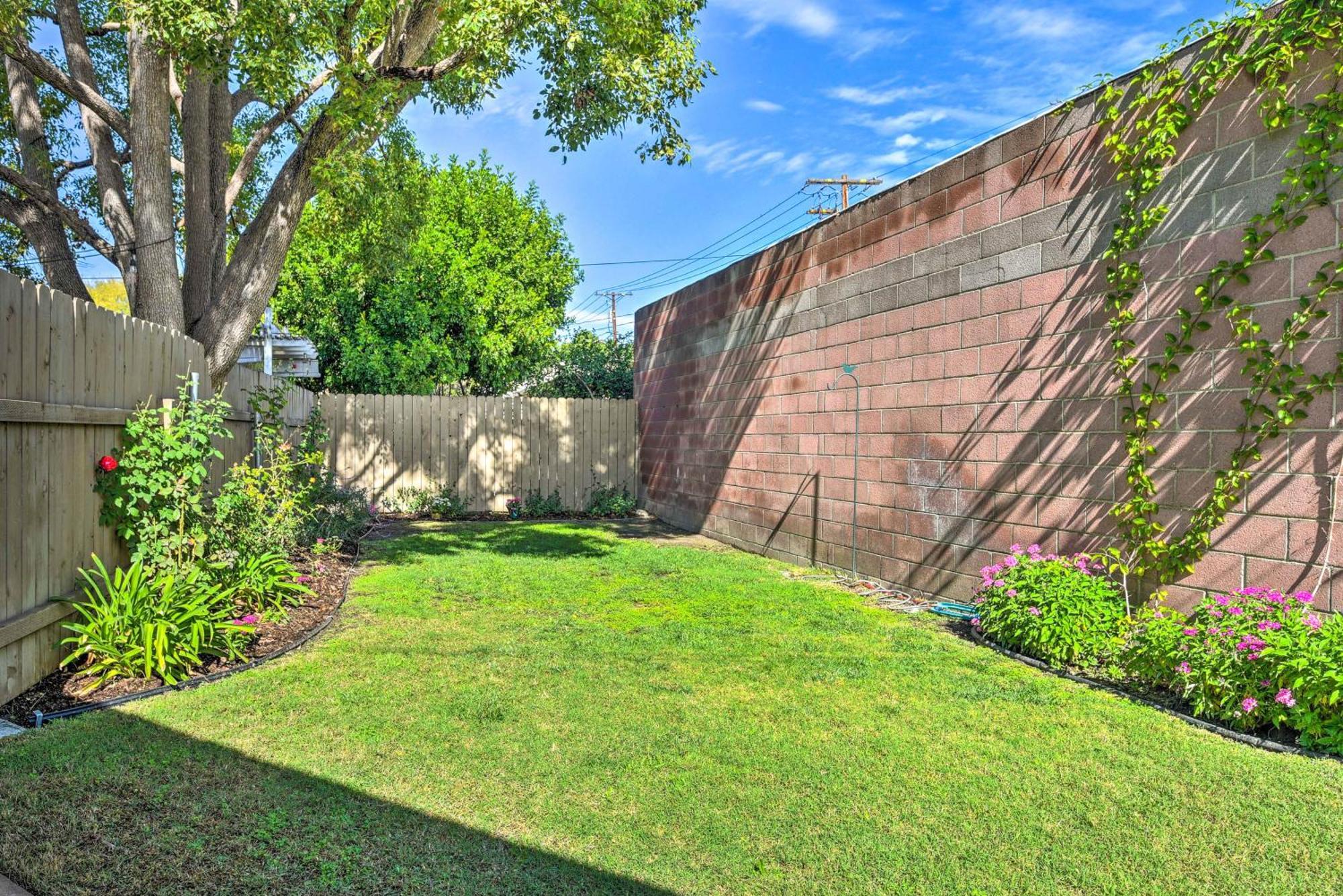 Stylish And Modern Burbank Gem With Private Yard! 빌라 외부 사진